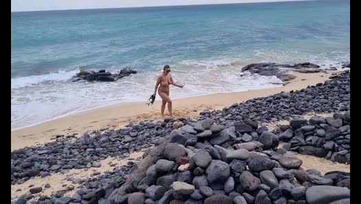 Beachside Seduction: A Naked Encounter with a Stranger - video thumbnail