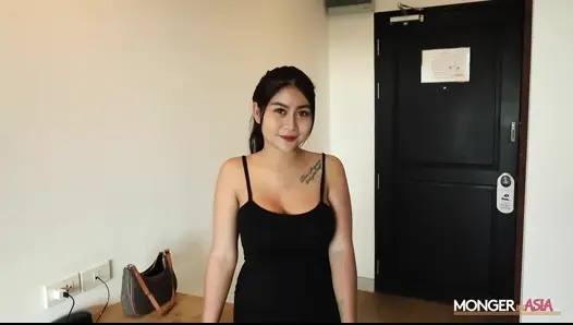 Sultry Thai Seductress Unleashes Her Inner Vixen in a Scorching POV Encounter - video thumbnail