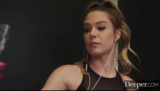 Submission Unleashed: Avery's Online Stranger Takes Control - video thumbnail