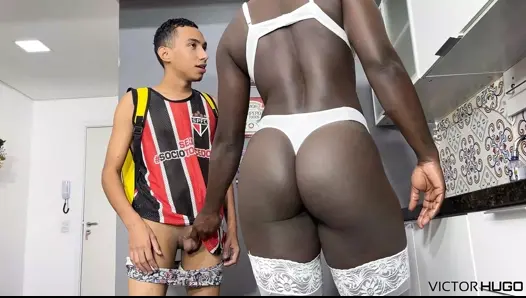 Bootylicious Babe Unleashes a Fiery Orgasm - video thumbnail